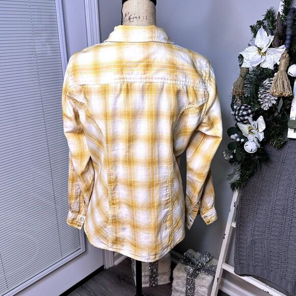 Style and Co Woman Size L Yellow Button Down Shirt - Picture 2 of 4